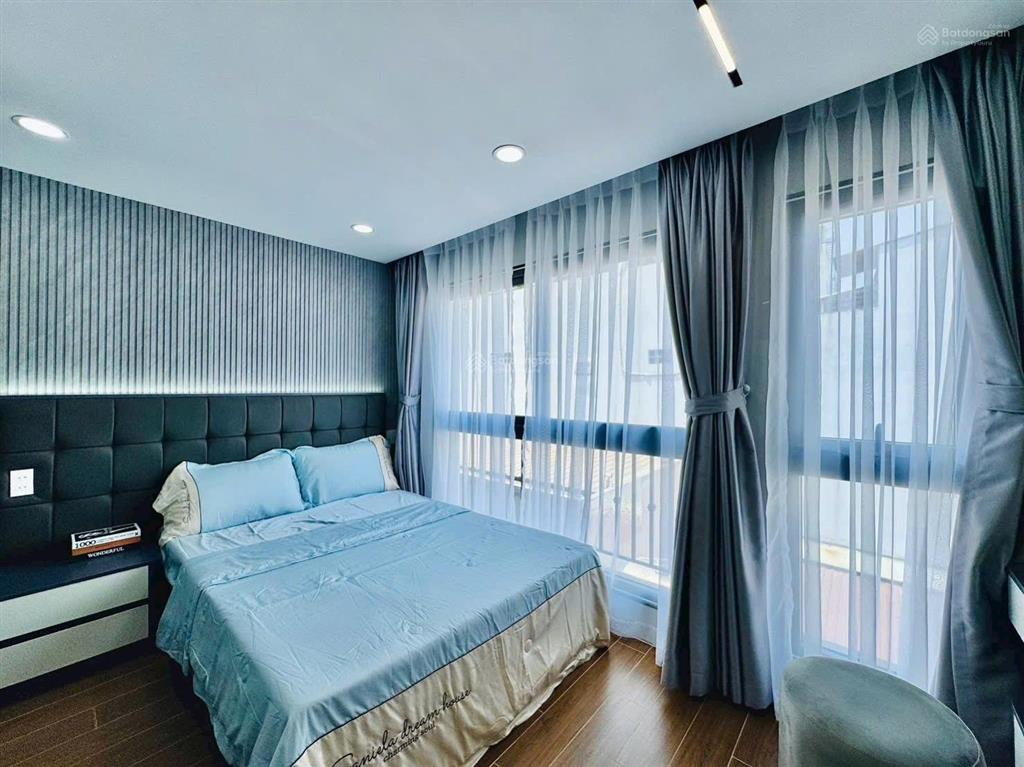Cách mtđ chỉ 30m  nhà cách mạng tháng 8, quận 10. với dt lên đến 80m2 mà giá chỉ 5 tỷ 860!