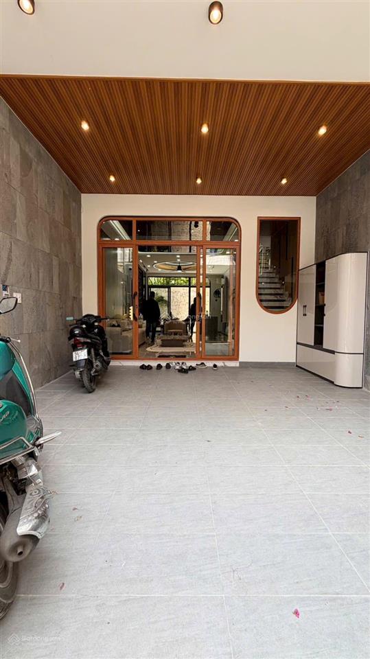 Bán nhà đẹp ngay trung tâm quận 1 giá chỉ 6 tỷ 280/88m2  lê thánh tôn, bến thành, quận 1.