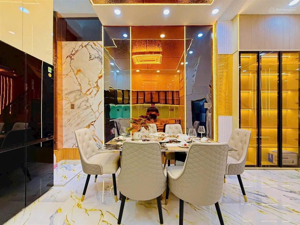 Định cư nước ngoài chủ cần bán gấp nhà mạc thị bưởi, bến nghé, quận 1. duy nhất chỉ 6,65tỷ/78m2!