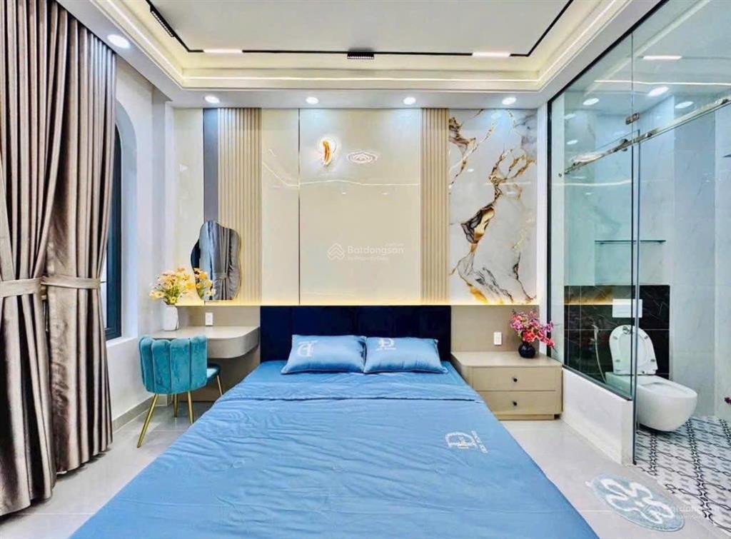 Bán lỗ  bán gấp nhà an dương vương, quận 5. dt lên đến 90m2 mà chỉ 6,15tỷ, sổ sẵn sang tên ngay!!