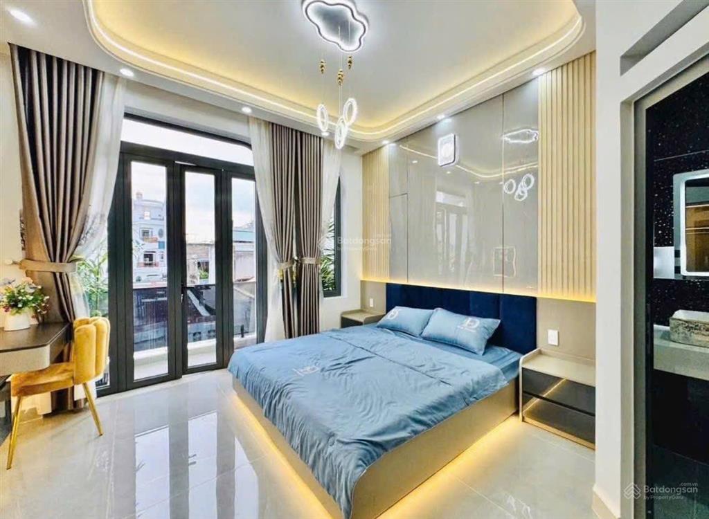 Bán lỗ  bán gấp nhà an dương vương, quận 5. dt lên đến 90m2 mà chỉ 6,15tỷ, sổ sẵn sang tên ngay!!