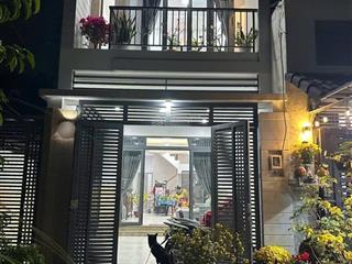 Bán nhà mtđ số linh trung  thủ đức, 2 tầng btct mà chỉ 2,89tỷ/75m2. shc 2020!