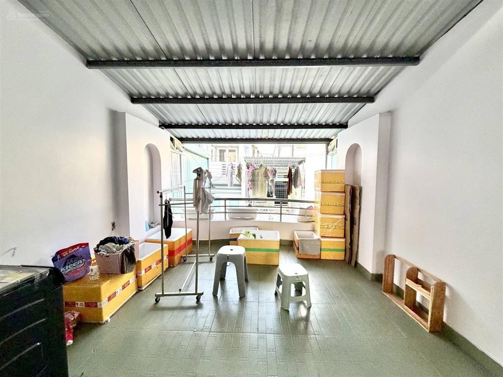 Bán nhà 2 mặt hẻm xe hơi, cách mtđ chỉ 30m tại lê văn sỹ, quận 3 mà giá chỉ 5,08tỷ cho dt đến 48m2!