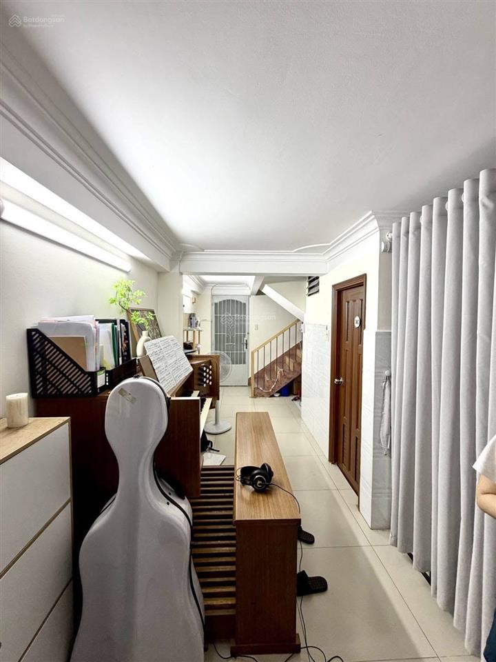 Bán nhà 2 mặt hẻm xe hơi, cách mtđ chỉ 30m tại lê văn sỹ, quận 3 mà giá chỉ 5,08tỷ cho dt đến 48m2!