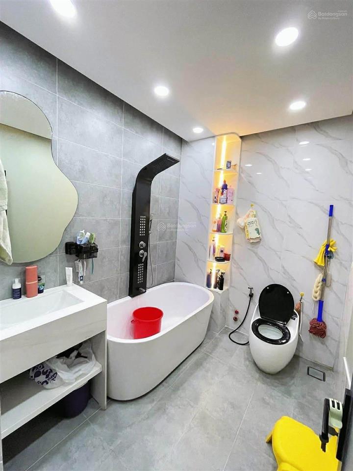 Cơ hội hiếm sở hữu nhà ngay trung tâm quận 3  nhà nguyễn thị minh khai 52m2 mà chỉ 5 tỷ 200!