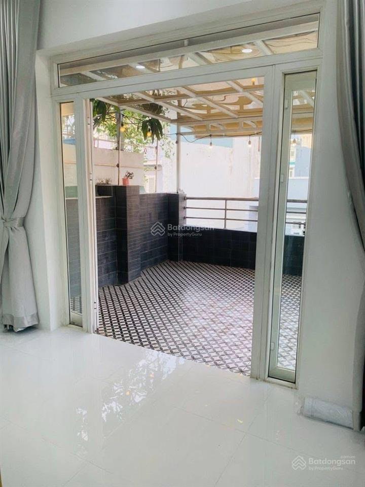 Không phải căn biệt thự q7 nào cũng rẻ mà đẳng cấp như căn này. nhà nguyễn thị thập chỉ 8,96tỷ/105m