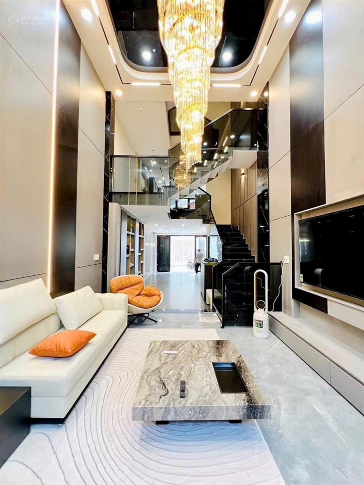 Cách mtđ chỉ 30m, bán nhà 66m2 chỉ 4 tỷ 860 tại hoàng hoa thám, phú nhuận.