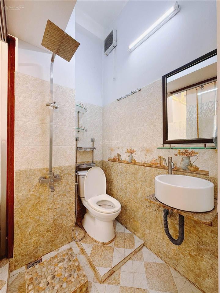 Giảm nhanh 400tr cho khách mua nhanh trong thángbán nhà đường khánh hội, quận 4, chỉ 3,89tỷ/72m2!!