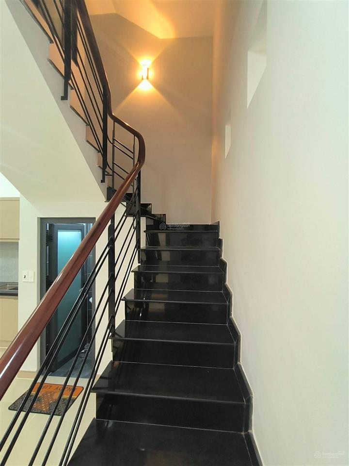 Chỉ 1 căn ngay tại trần lựu, quận 2. nhà ngay trung tâm mà giá chỉ 7 tỷ 060/99m2, shc 2020