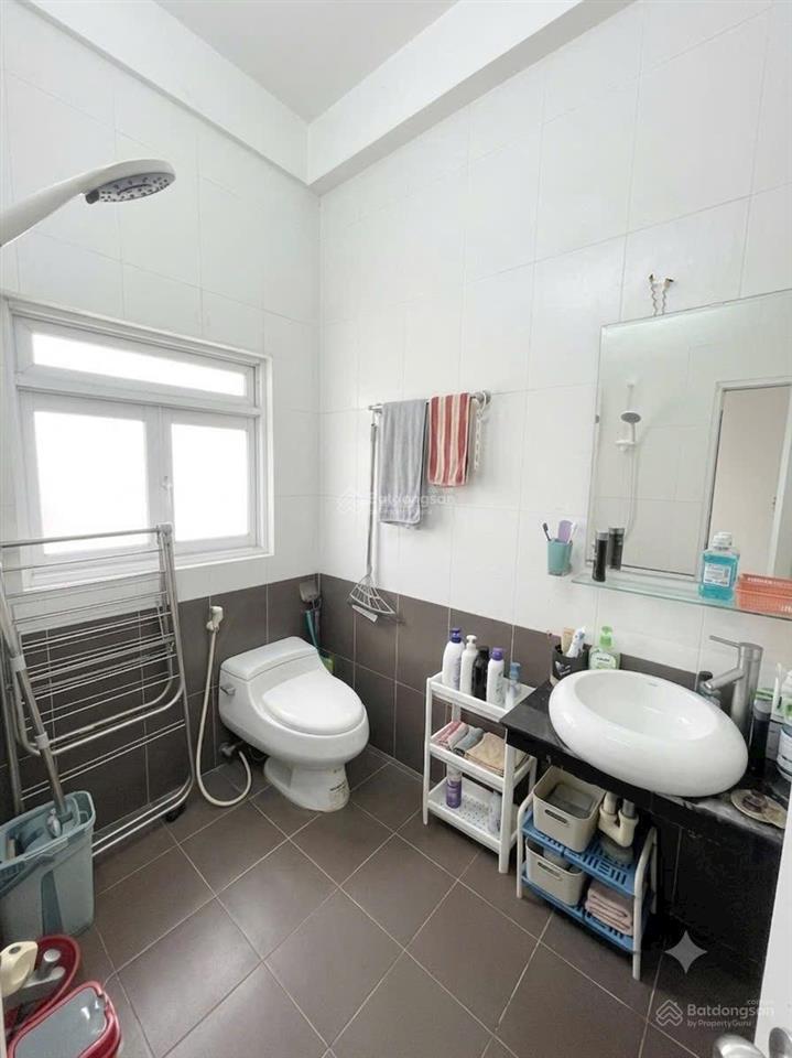 Nhà hẻm xe hơi cách mtđ chỉ 30m tại nguyễn tri phương, q10. chỉ 6,68tỷ/80m2, đang cho thuê 28tr/th!
