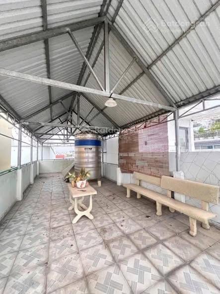 Cách công viên đầm sen 5 phút  bán nhà hoà bình, quận 11. với giá chỉ 5 tỷ 450/60m2, thuê 25tr/th!