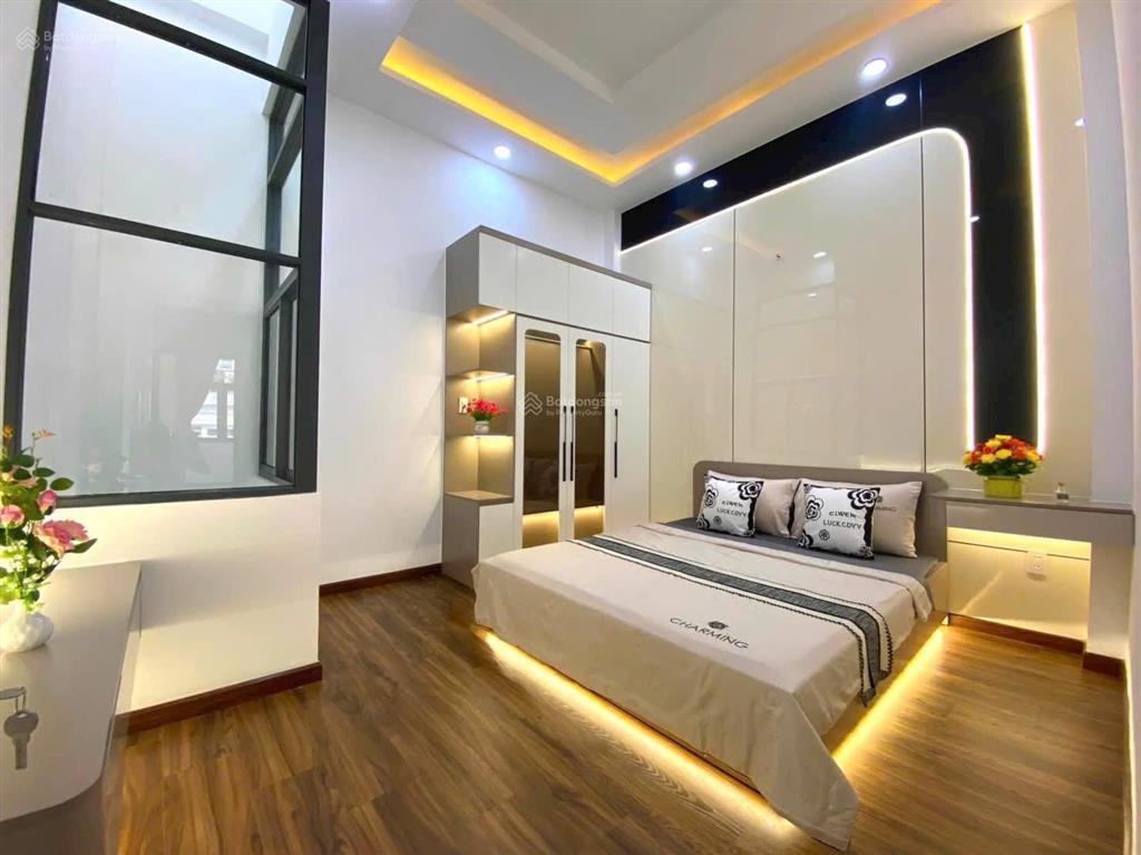Sốc! cực kỳ ưu đãi cho khách hàng dọn vào ở ngay, bán nhà đồng nai, p15, quận 10. dt 72m2