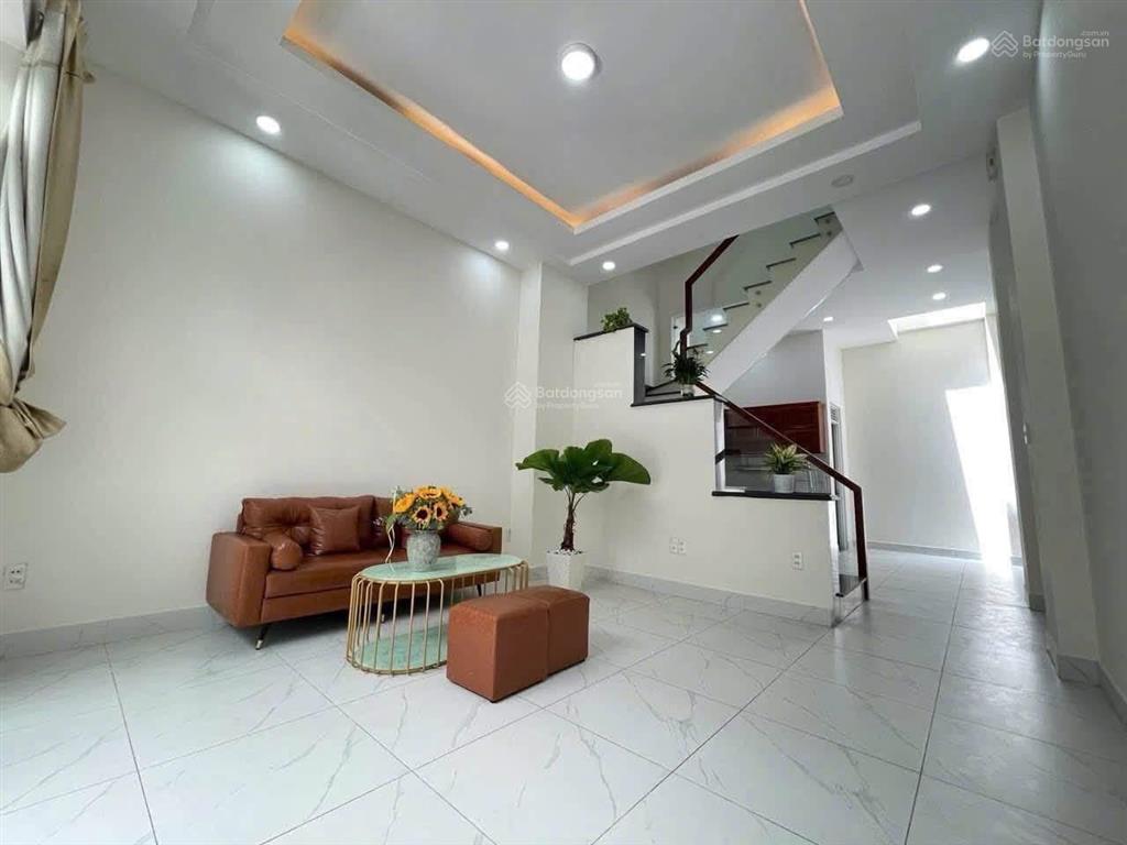 Bán gấp nhà hai mặt hẻm tại đường nguyễn văn luông, p11, quận 6. chỉ 4,16 tỷ/59m2!