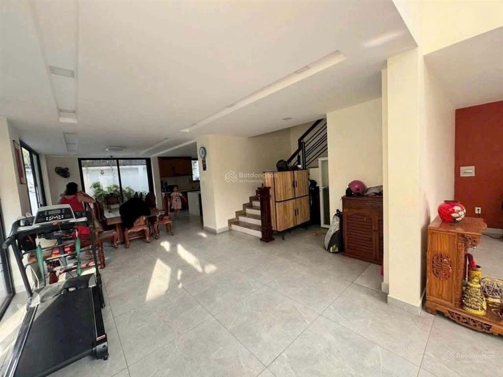 Siêu bề ngang 6m nằm ngay trung tâm  bán nhà vườn chuối quận 3 mà chỉ 6 tỷ 360/84m2, sổ chuẩn!