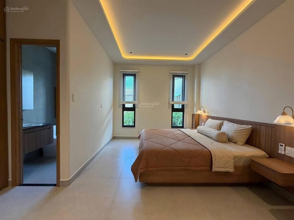 Nhà phố hiện đại nằm ngay kdc đồng bộ đường lý phục man, quận 7. 99m2, sổ sẵn!