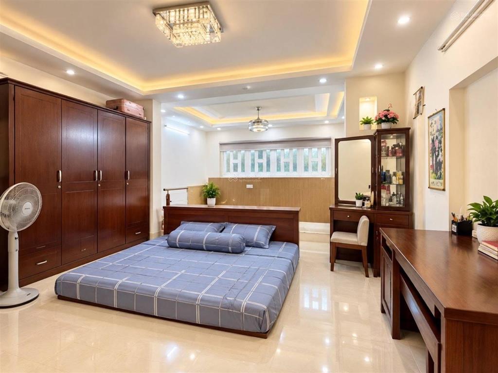 Cơ hội sở hữu nhà nằm ngay trung tâm quận 3  bán nhà nguyễn thị minh khai. chỉ 6 tỷ 650/100m2!