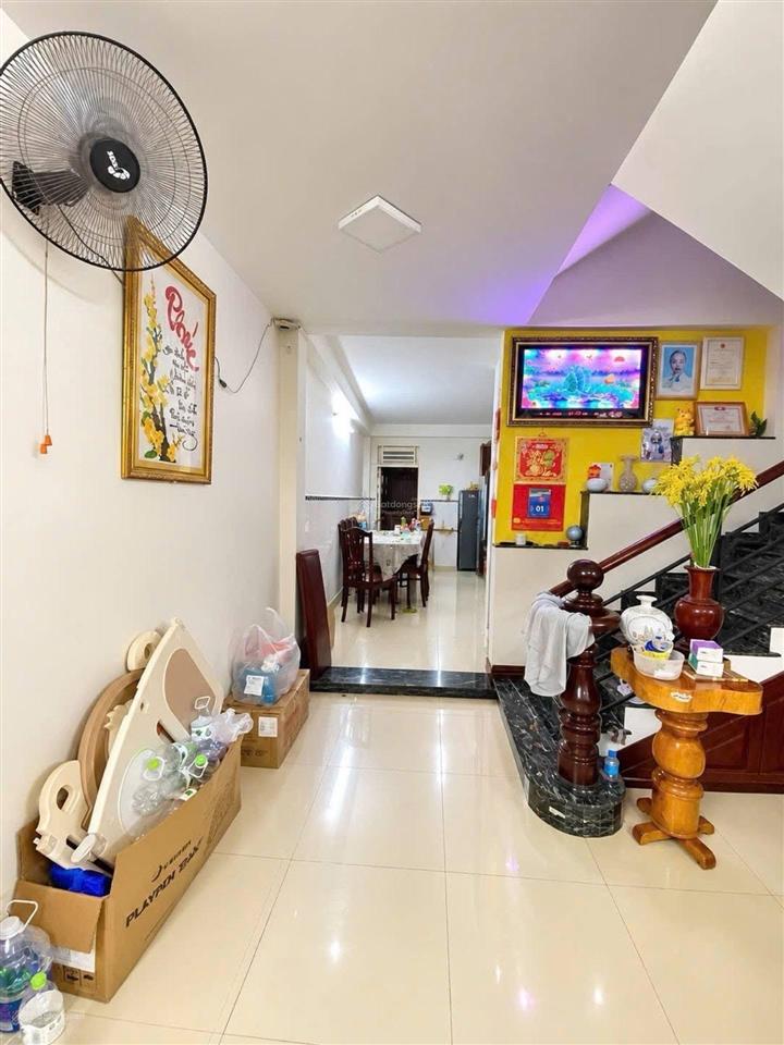 Cơ hội sở hữu nhà nằm ngay trung tâm quận 3  bán nhà nguyễn thị minh khai. chỉ 6 tỷ 650/100m2!