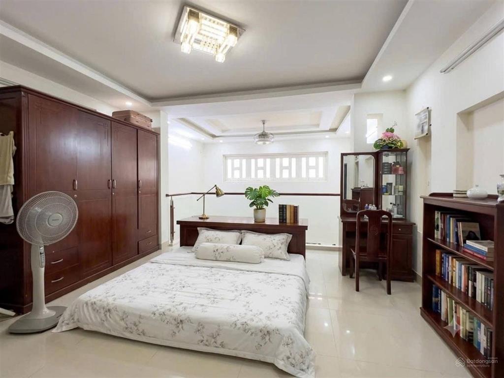 Cơ hội sở hữu nhà nằm ngay trung tâm quận 3  bán nhà nguyễn thị minh khai. chỉ 6 tỷ 650/100m2!