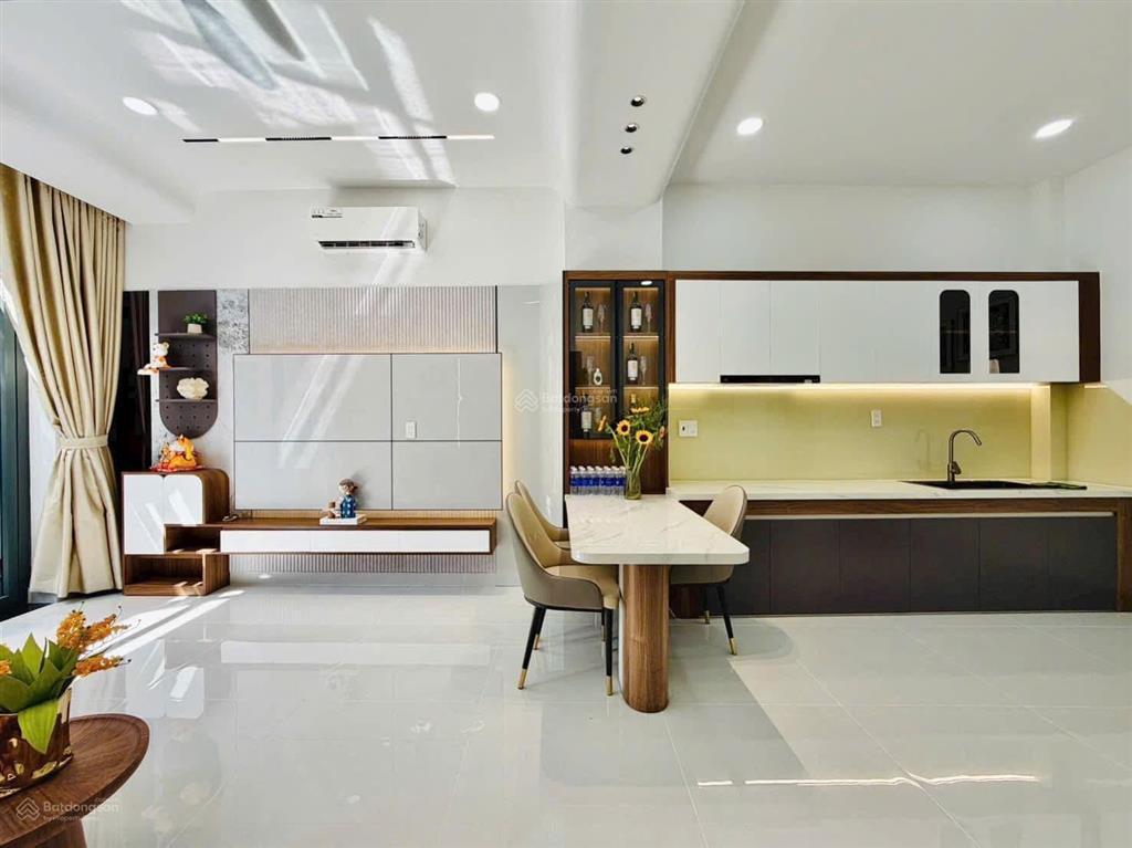 Hiếm có căn nhà nằm ngay phường tân định, quận 1  đặng dung mà giá chỉ 7,015 tỷ/55m2, sổ sẵn!!!