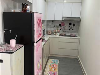 Chủ gấp bán lắm rồi , căn hộ 2pn 2wc tầng trung  giá 2,2 tỷ còn tl trực tiếp  nhà có nt như ảnh