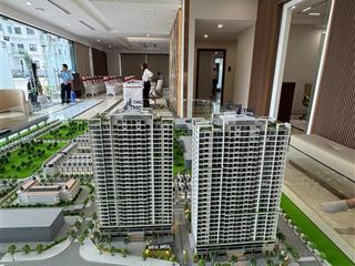 Chính chủ bán lại căn 2 phòng ngủ trục 06 tầng đẹp giá tốt!