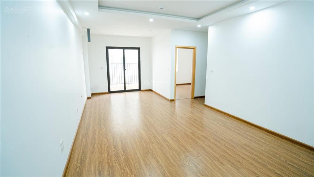 Cần bán căn 2 ngủ tòa c tầng đẹp view thành phố.