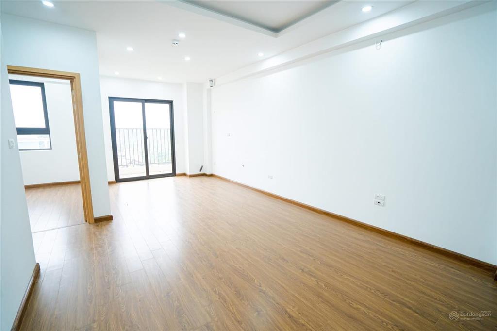Cần bán căn 2 ngủ tòa c tầng đẹp view thành phố.