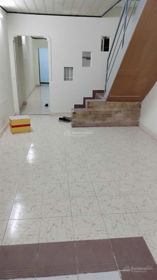 Cho thuê nhà riêng số 32/39, bùi đình túy, giá 15 triệu/tháng, 90m2, 2pn, 2wc, có chỗ đậu xe hơi