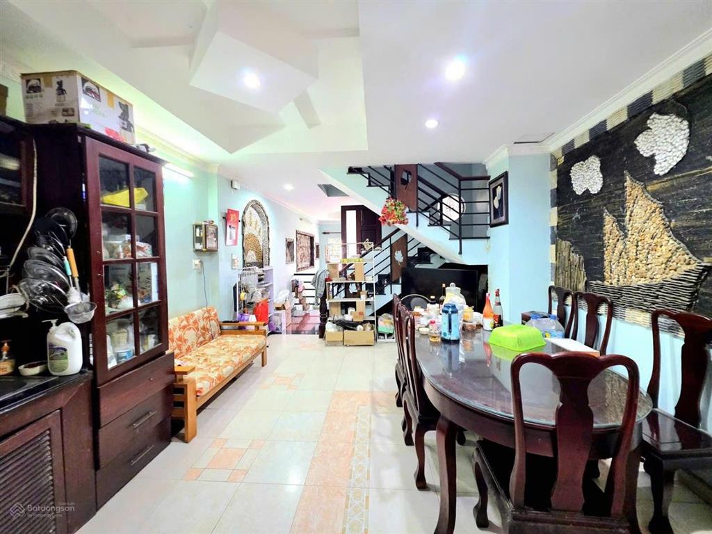 Bán nhà hẻm xe tải 8m dương quảng hàm, p.6  4m x 18m, 4 tấm  giá 10.2 tỷ tl