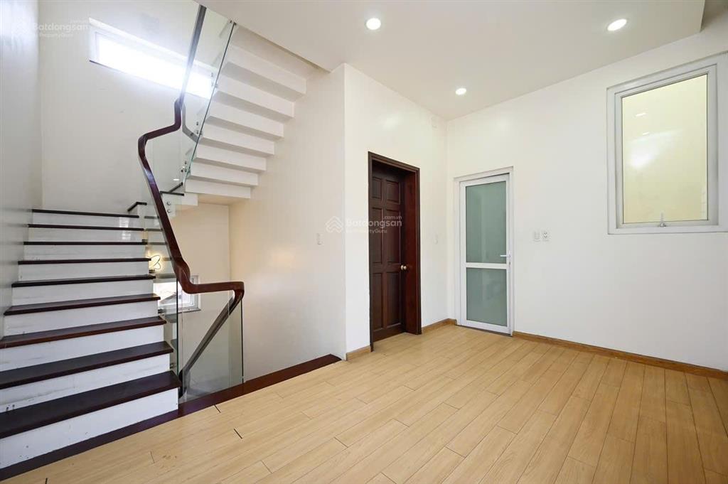 Bán nhà 1/ hẻm xe hơi lê đức thọ, p.17, 6.5m x 15m, 4 tầng, giá 11.6 tỷ tl