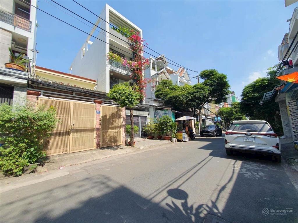 Mặt tiền lê thị hồng, p.17  3.85m x 15.5m, 4 tấm  giá 9.9 tỷ tl.
