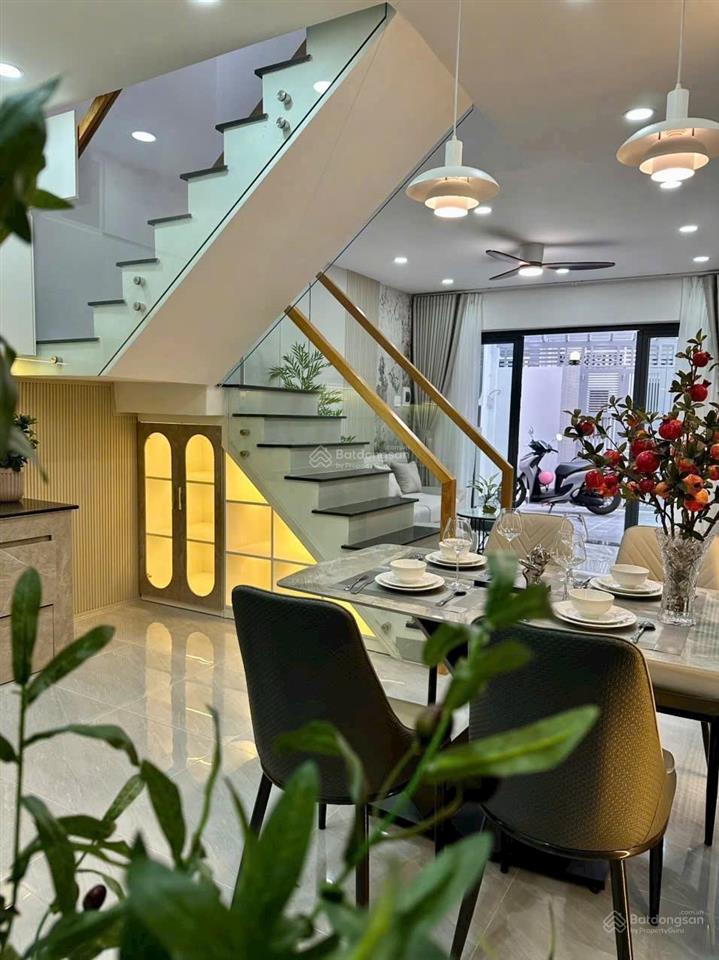 Bán nhà hẻm xe hơi phan văn trị, p.7  4m x 16.5m ( nở hậu 4.6m ), 2 tấm  giá bán 7.8 tỷ tl