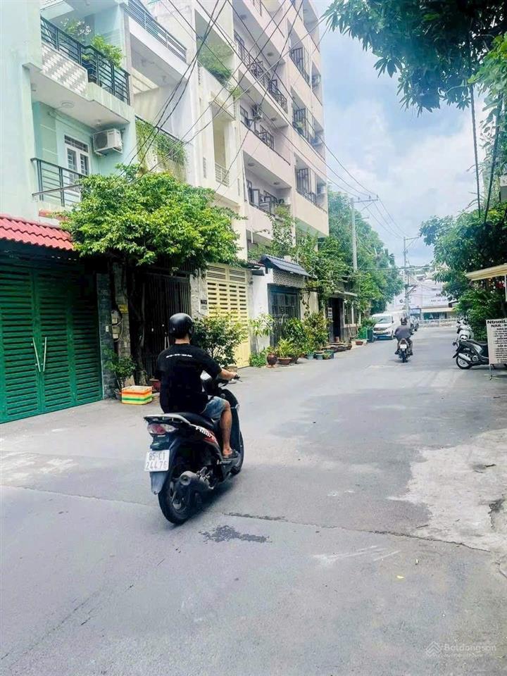 Bán nhà 1/ hẻm xe tải 7m hà huy giáp, p.thạnh lộc  4m x 15m, 4 tấm giá 6.5 tỷ tl