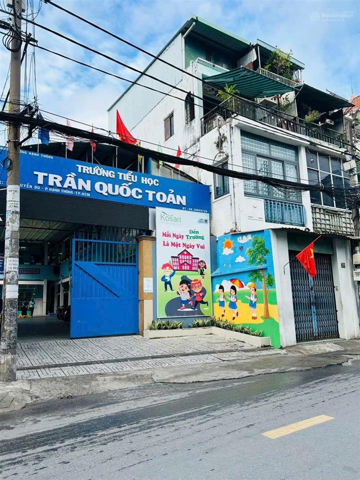 Mặt tiền nguyễn du, p.7  4.1m x 14m, đct 15 triệu/ tháng  giá 9.9 tỷ