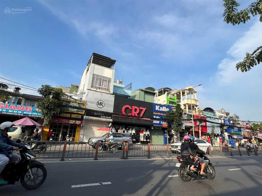 Mặt tiền quang trung, p.8  4.9m x 17m, đct 18 triệu/tháng  giá 12.2 tỷ tl