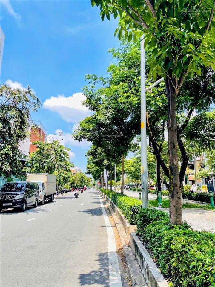 Mặt tiền phạm huy thông, p.6  4m x 20m, 3 tấm  giá bán 15 tỷ tl