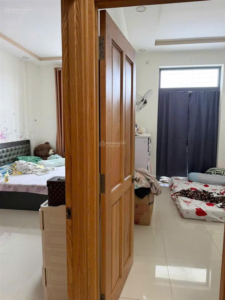 Mặt tiền sông vàm thuật  phạm huy thông, p. 5  5,7m x 12m, 2 tấm  giá bán 12 tỷ