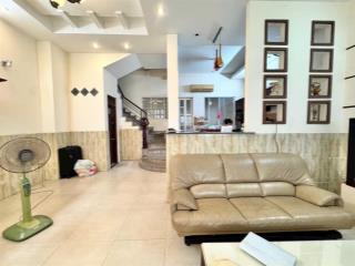 Bán nhà hẻm xe hơi thông dương quảng hàm, p.5  6.6m x 17.5m ( nở hậu ), 4 tấm  giá 11.6 tỷ tl