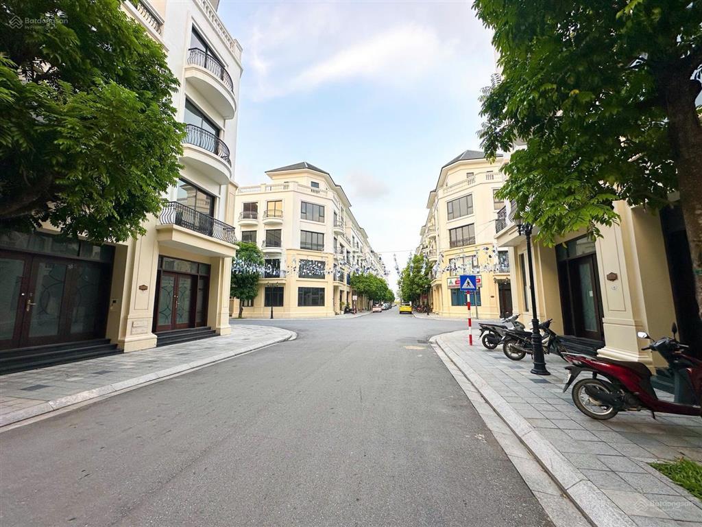 Bán nhanh liền kề san hô 70m có sổ