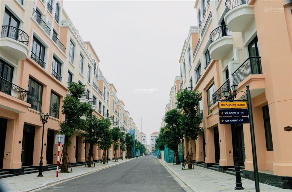 Bán liền kề cọ xanh 48m, tây bắc, nhà thô