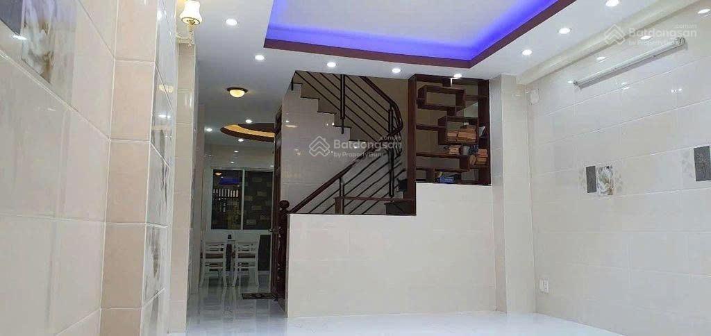 Cho thuê nhà đường nguyễn trãi trung tâm q.1 giá tốt 6pn chỉ 26tr hiếm trong tầm giá
