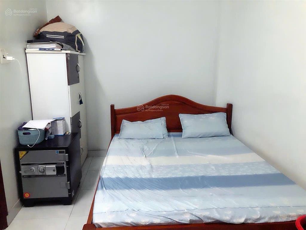 Cho thuê nhà nguyên căn hẻm q.3  full nội thất hẻm trần văn đang, p.9, quận 3. giá 15 tr  nhà 4t
