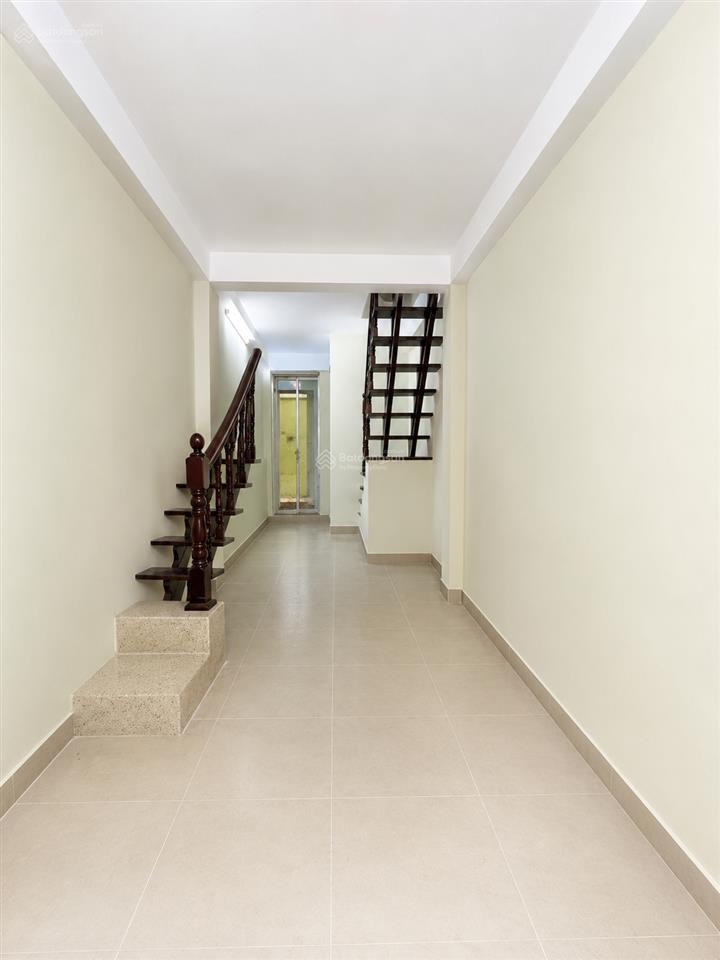 Cho thuê nhà mặt tiền mới đường điện biên phủ, p. 17, bình thạnh  nhà 2 tầng giá chỉ 11 triệu