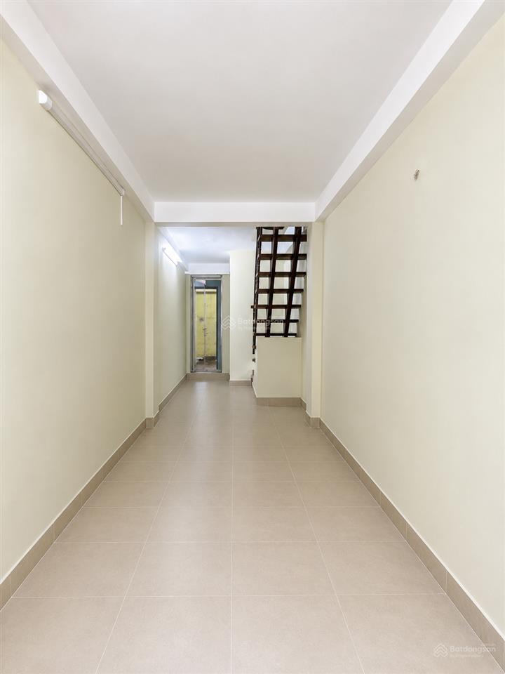 Cho thuê nhà mặt tiền mới đường điện biên phủ, p. 17, bình thạnh  nhà 2 tầng giá chỉ 11 triệu