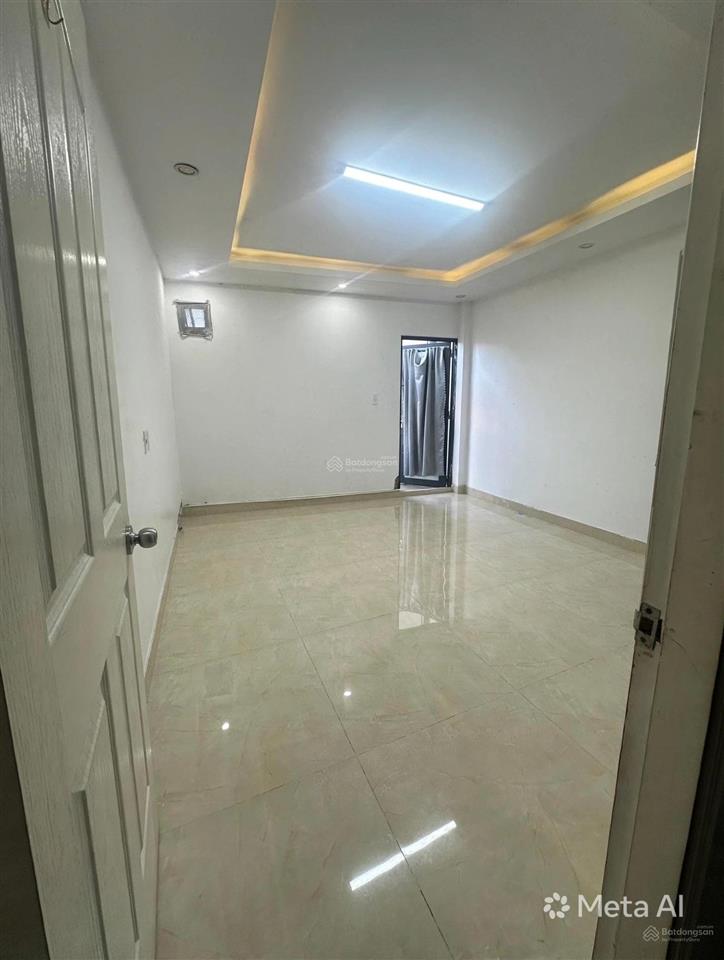 Cho thuê nhà mặt tiền đường phan đăng lưu, quận phú nhuận  dt 4x15m  1 trệt 3 lầu  giá 35 tr