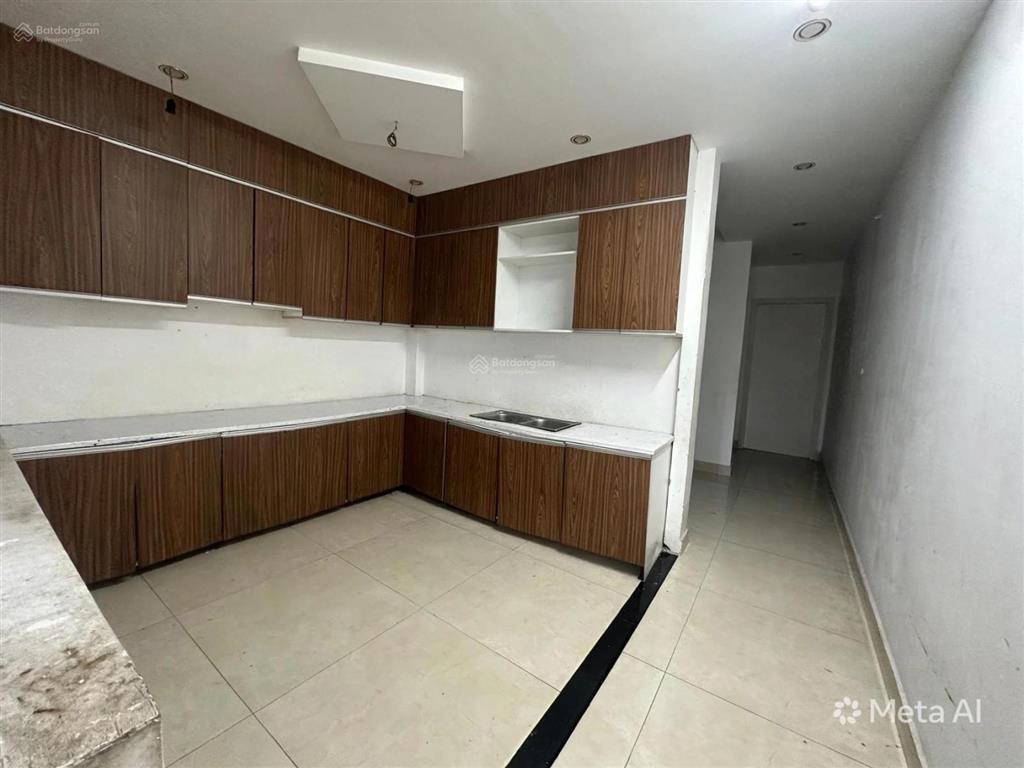Cho thuê nhà mặt tiền đường phan đăng lưu, quận phú nhuận  dt 4x15m  1 trệt 3 lầu  giá 35 tr
