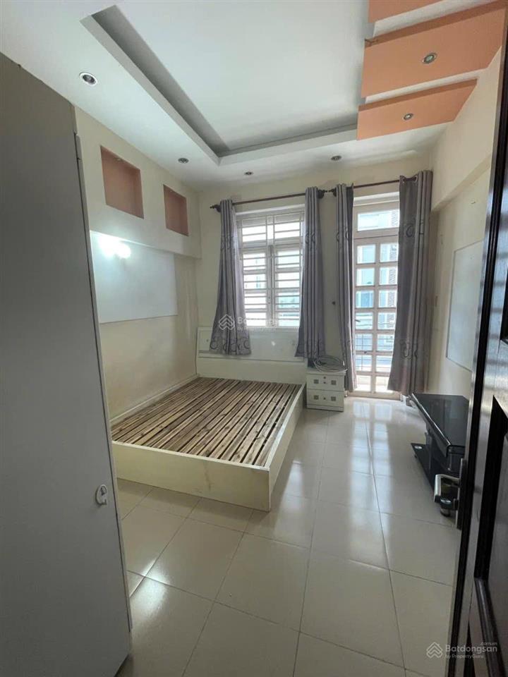 Cần cho thuê nhà hẻm 75 nguyễn cửu vân quận bình thạnh  hẻm thông 4 tầng giá chỉ 17 triệu
