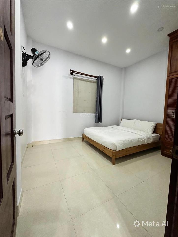 Cho thuê nhà mới 2 tầng hẻm 135 nguyễn hữu cảnh quận bt  giá 15 triệu ngay q1q2 full nội thất