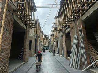 Biệt thự ngọc lan 3 mặt thoáng chỉ sách vali vào ở