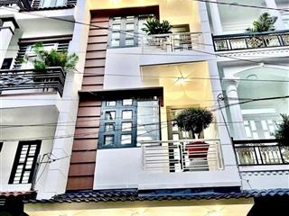 Phía sau chợ thiếc  nhà đẹp trần quý, p7, quận 11. giá 4tỷ980/63m2 (4,2x15m). hẻm nhựa 6m xe vi vu